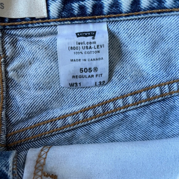 Levi’s 505 Jean Shorts - Picture 5 of 9